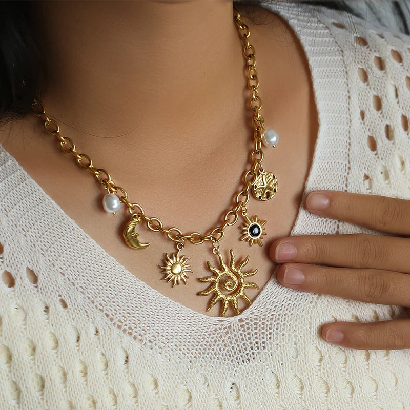 Collier Pendentif Étoile de Mer, Lune & Soleil™