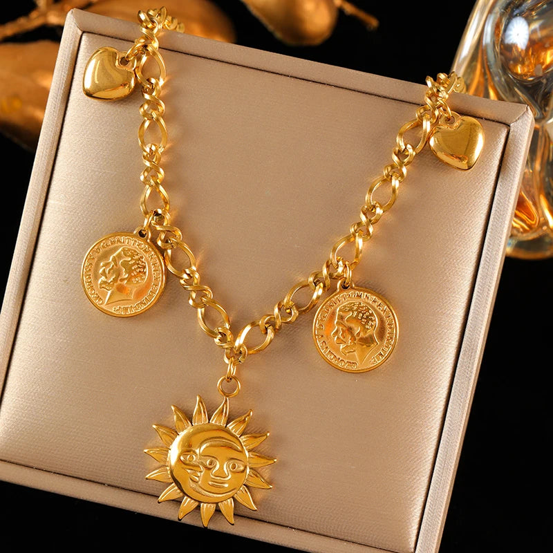 Collier Pendentif Étoile de Mer, Lune & Soleil™